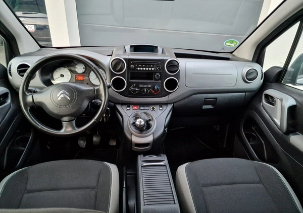 Citroen Berlingo cena 46800 przebieg: 143448, rok produkcji 2016 z Radzionków małe 254